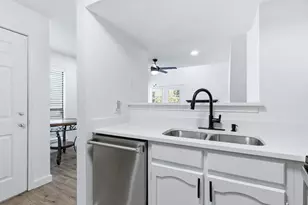 3101 Sondra Dr, Fort Worth, TX 76107 - Photo 9