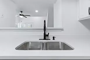 3101 Sondra Dr, Fort Worth, TX 76107 - Photo 11