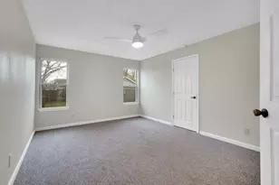 205 W Latimer St, Ennis, TX 75119 - Photo 13