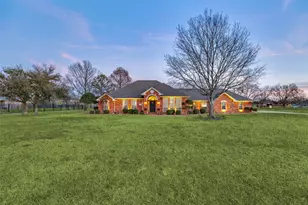 10461 Bradley Cir, Forney, TX 75126 - Photo 3