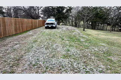 197 Quail Creek Circle, Pottsboro, TX 75076 - Photo 5
