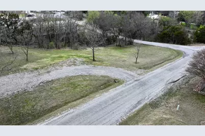 197 Quail Creek Circle, Pottsboro, TX 75076 - Photo 7