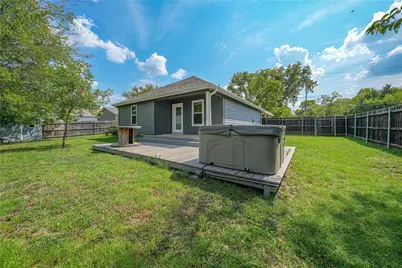 1228 Jones Street, Greenville, TX 75401 - Photo 15