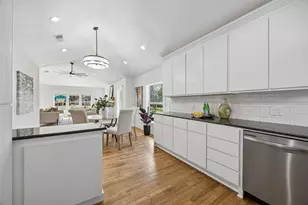 3335 Burlingdell Ave, Dallas, TX 75211 - Photo 9