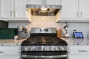 214 Center St, Whitesboro, TX 76273 - Photo 11