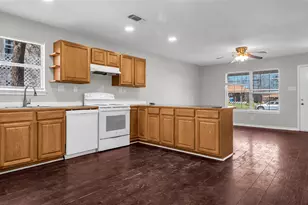 1602 W Elm St, Denison, TX 75020 - Photo 7