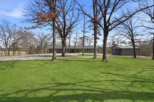 230 Frosty Holw Rd, Denison, TX 75021 - Photo 3