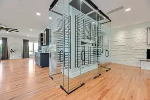 7037 Alpha Rd, Dallas, TX 75240 - Photo 13