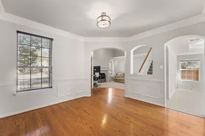 300 Cosbie Drive, Irving, TX 75063 - Photo 9