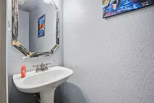 211 Jacinth Ln, Granbury, TX 76049 - Photo 29