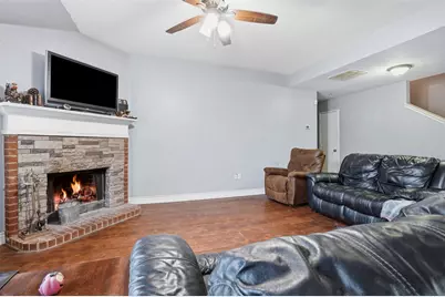 211 Jacinth Lane, Granbury, TX 76049 - Photo 9