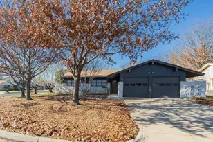 708 Meadowlark Cir, Crowley, TX 76036 - Photo 1