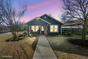 704 Barnes St, McKinney, TX 75069 - Photo 3