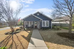 704 Barnes St, McKinney, TX 75069 - Photo 1