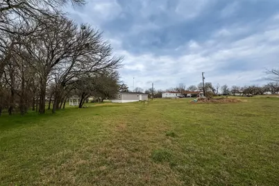945 Walnut Street, Reno, TX 76020 - Photo 27