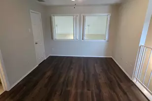 6006 Marvin Loving Dr, Garland, TX 75043 - Photo 9