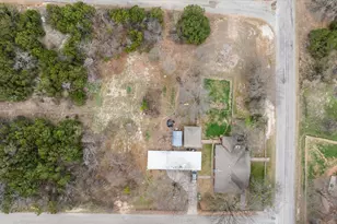 2708 Cedarhill St, Granbury, TX 76048 - Photo 29