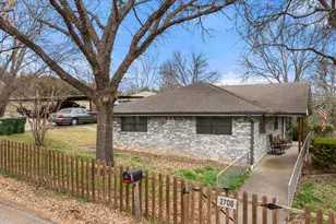 2708 Cedarhill St, Granbury, TX 76048 - Photo 25