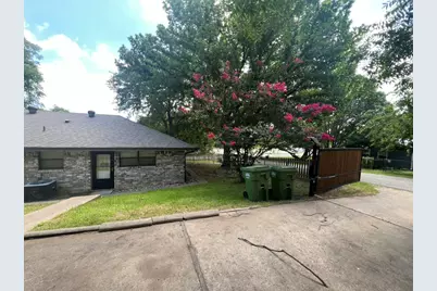 2708 Cedarhill Street, Granbury, TX 76048 - Photo 3