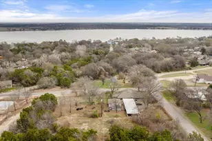 2708 Cedarhill St, Granbury, TX 76048 - Photo 35
