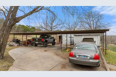 2708 Cedarhill Street, Granbury, TX 76048 - Photo 7