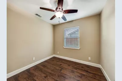 8911 Angleton Place, Dallas, TX 75243 - Photo 9