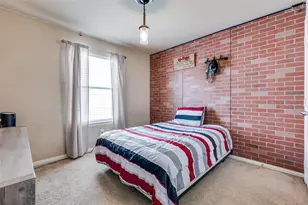 9812 Marthas Vineyard Cir, Providence Village, TX 76227 - Photo 15