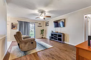 6037 Highcrest Dr, Watauga, TX 76148 - Photo 9