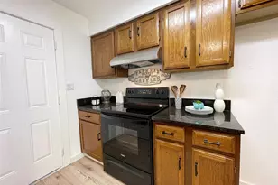 6201 Big Springs Dr, Arlington, TX 76001 - Photo 15