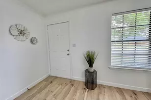 6201 Big Springs Dr, Arlington, TX 76001 - Photo 3