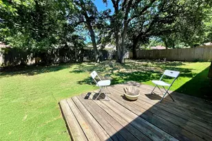 6201 Big Springs Dr, Arlington, TX 76001 - Photo 23