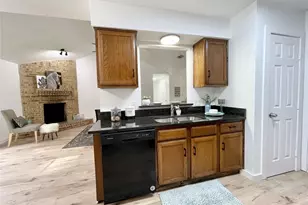 6201 Big Springs Dr, Arlington, TX 76001 - Photo 13