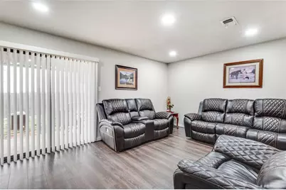 4913 Tracy Drive, Haltom City, TX 76117 - Photo 7