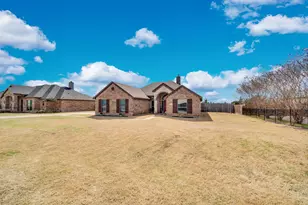 160 Berkshire Ln, Waxahachie, TX 75165 - Photo 5