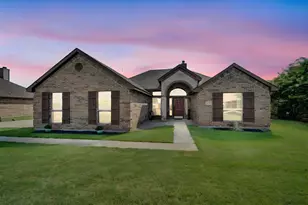 160 Berkshire Ln, Waxahachie, TX 75165 - Photo 3