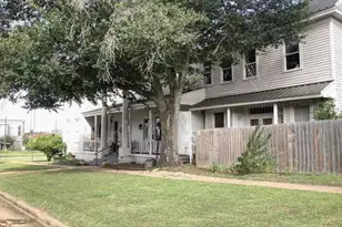 408 S Railroad Ave, Calvert, TX 77837 - Photo 3