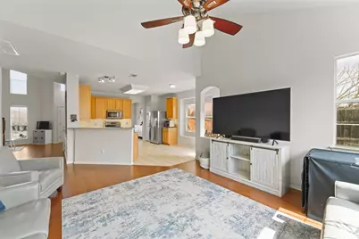 5649 Norris Drive, The Colony, TX 75056 - Photo 11