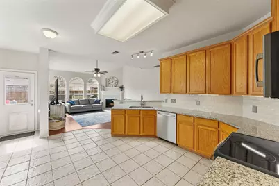 5649 Norris Drive, The Colony, TX 75056 - Photo 13