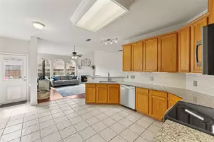 5649 Norris Dr, The Colony, TX 75056 - Photo 13