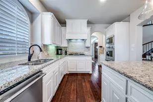 201 Kingsbury Ln, Prosper, TX 75078 - Photo 11