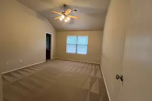 621 Crystal Falls Dr, McKinney, TX 75071 - Photo 9