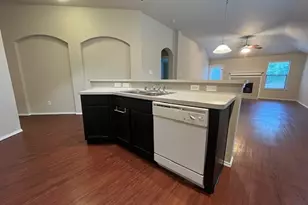 621 Crystal Falls Dr, McKinney, TX 75071 - Photo 7