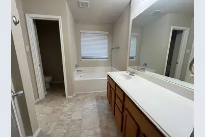 621 Crystal Falls Drive, McKinney, TX 75071 - Photo 11