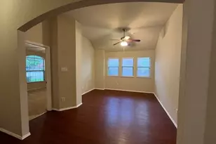 621 Crystal Falls Dr, McKinney, TX 75071 - Photo 3