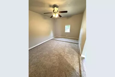 7005 Greenview Circle N, Fort Worth, TX 76120 - Photo 3