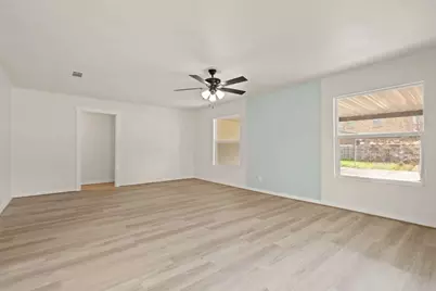 2340 Harris Lane, Haltom City, TX 76117 - Photo 9