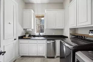 1229 Lambeth Ln, Lewisville, TX 75056 - Photo 11