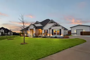 341 Hero Ct, Waxahachie, TX 75167 - Photo 1