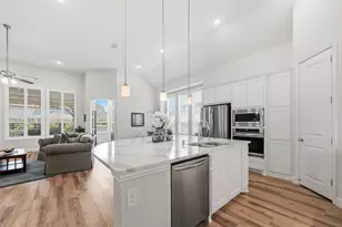 812 Heron Creek Pass, McKinney, TX 75071 - Photo 9