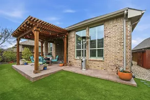 812 Heron Creek Pass, McKinney, TX 75071 - Photo 3